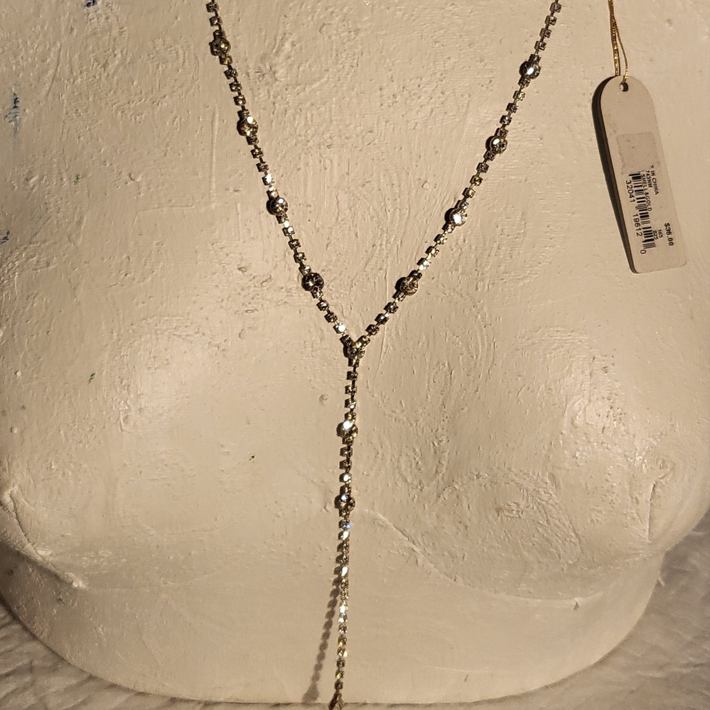 NWT Relativity Elegant Silver Rhinestone Necklace for Women
